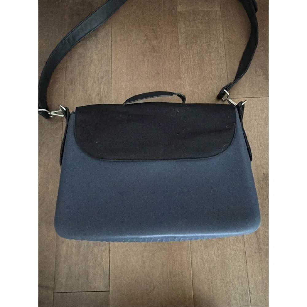 O-bag Messenger Bag Rubber Bag Black Used Italian Fashion